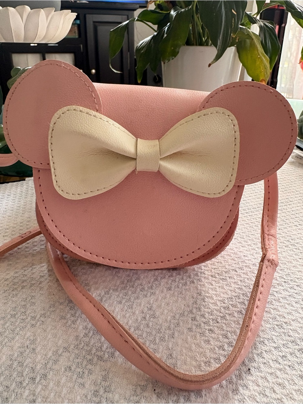 Girls Pink Bow Accent Mouse Ear Crossbody Bag